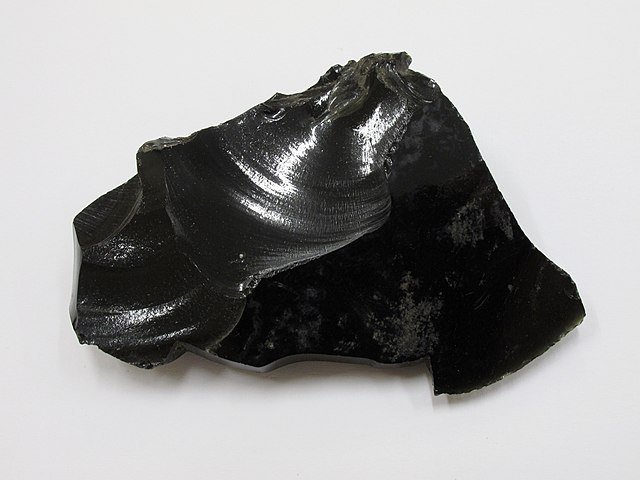 Uses and Importance of Obsidian From Ancient Tools To Modern Applications